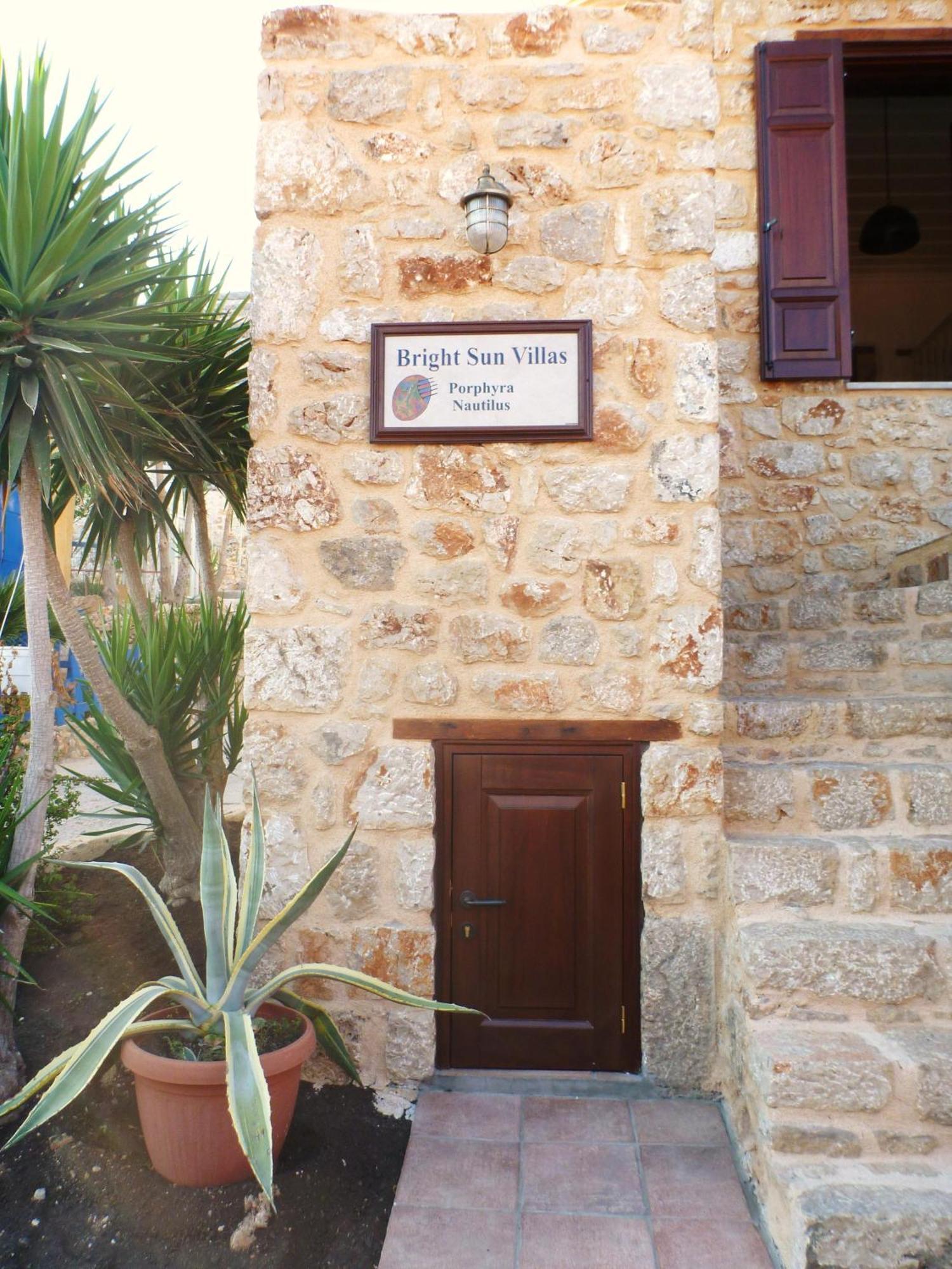 Bright Sun Villas Chalki Town Exteriör bild